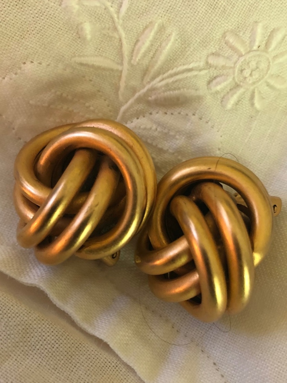Vintage Signed Erwin Pearl Gold Knot Clip Earrings